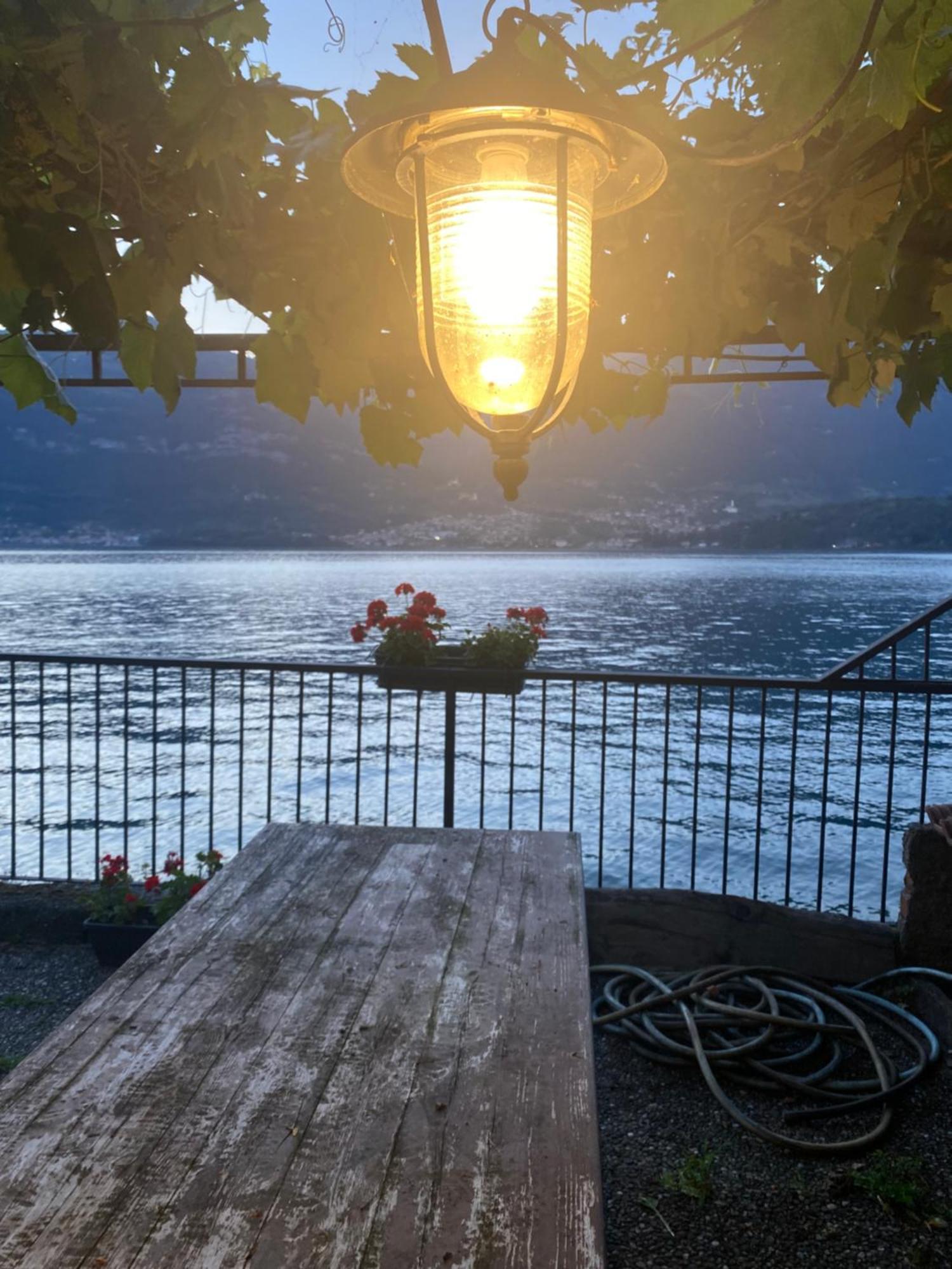 Peonia Apartment - Appartamento Vista Lago レッツェノ エクステリア 写真