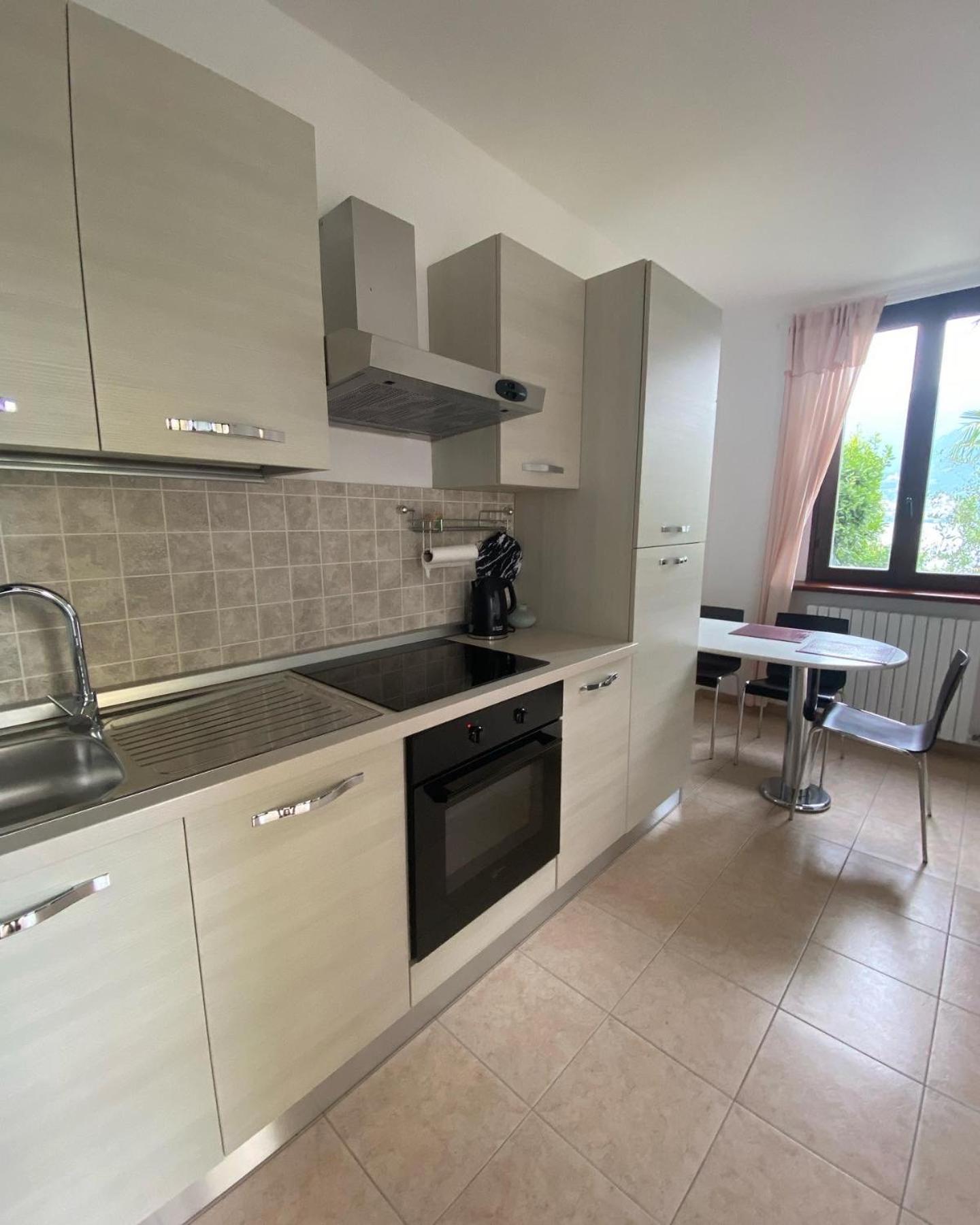 Peonia Apartment - Appartamento Vista Lago レッツェノ エクステリア 写真